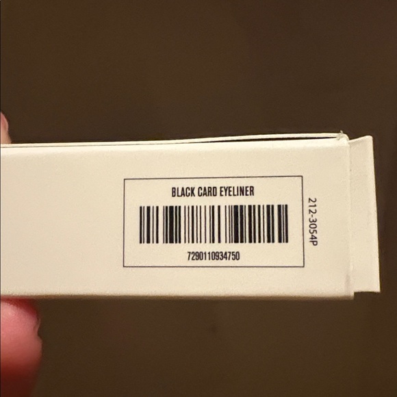 IL MAKIAGE Waterproof liquid eyeliner- Black Card 2 pack - Picture 4 of 4